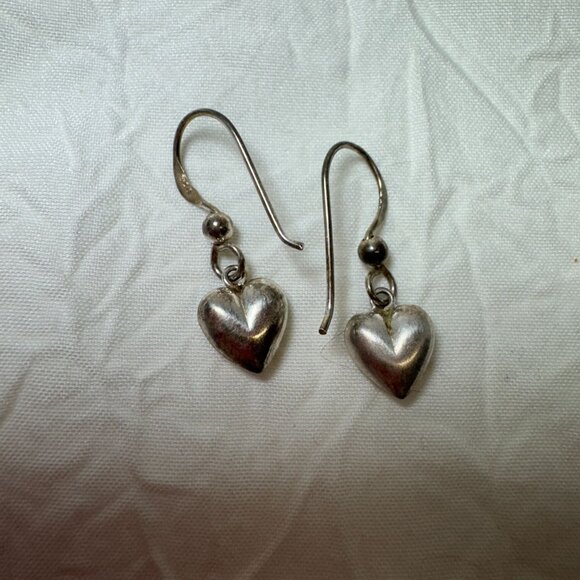 Vintage Solid Sterling Silver 925 Puffy Heart Dangle Earrings Minimalist - Picture 3 of 4